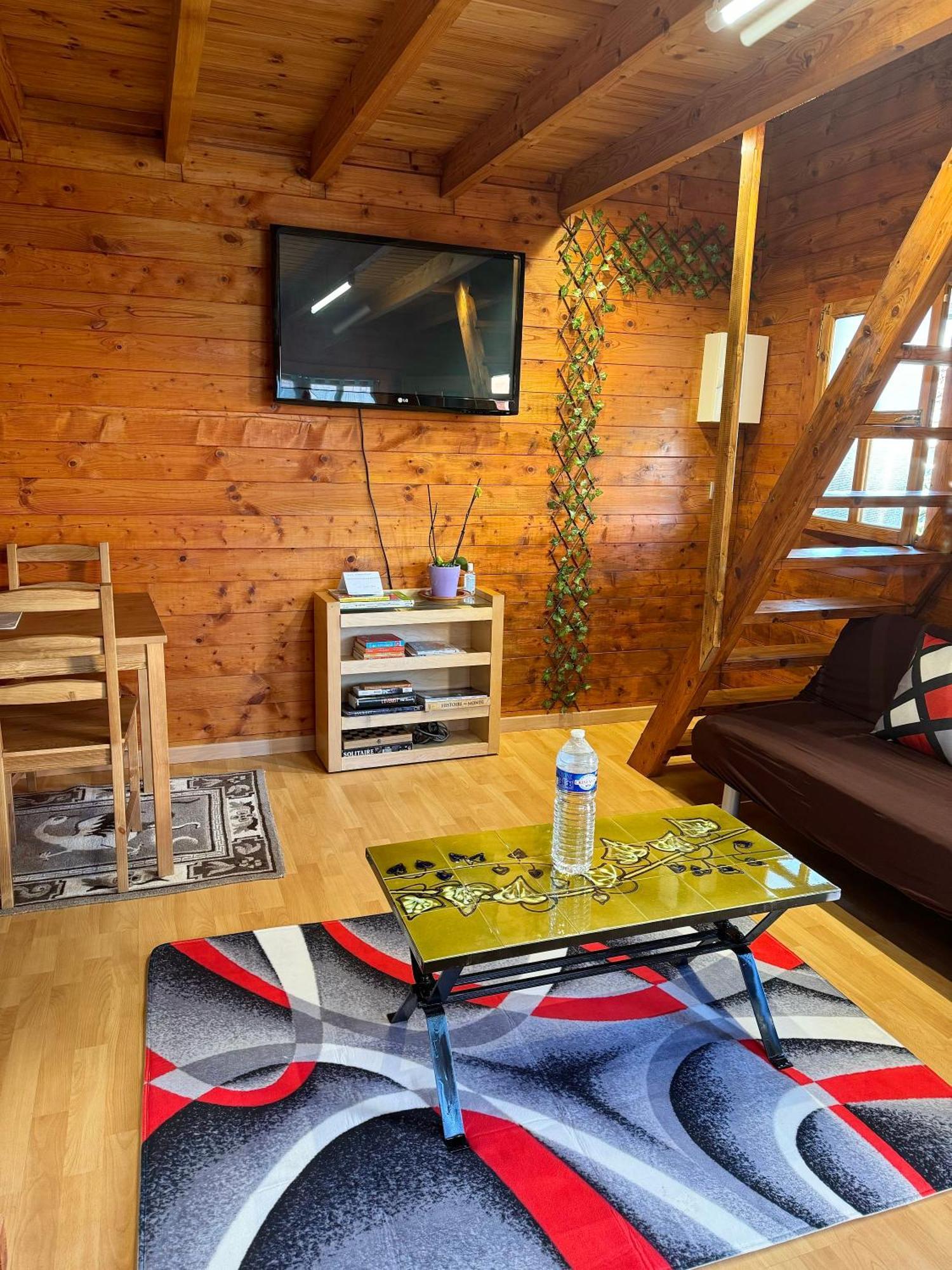 Cozy Cottage Paris Suburb! Бобиньи Экстерьер фото