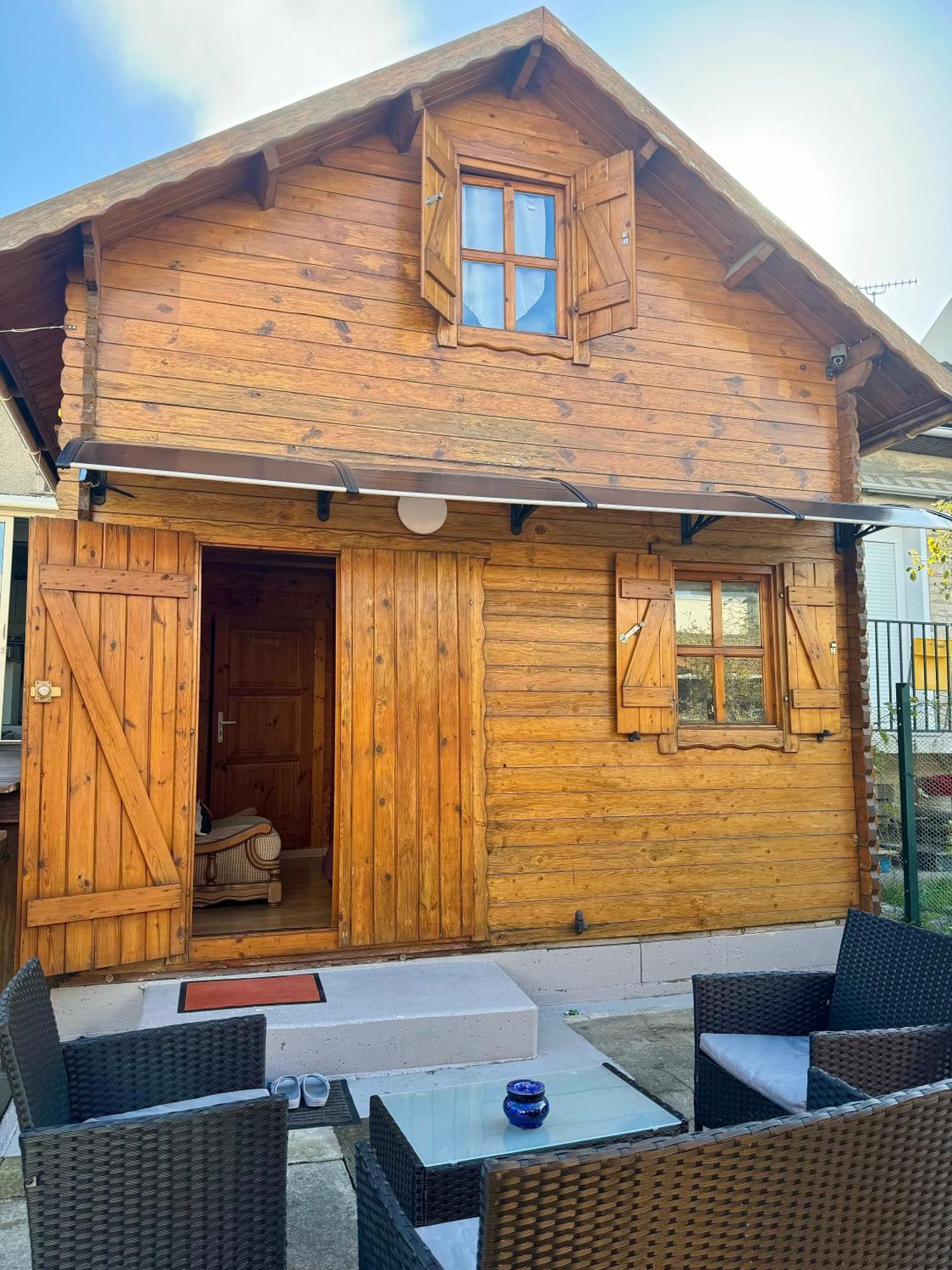 Cozy Cottage Paris Suburb! Бобиньи Экстерьер фото